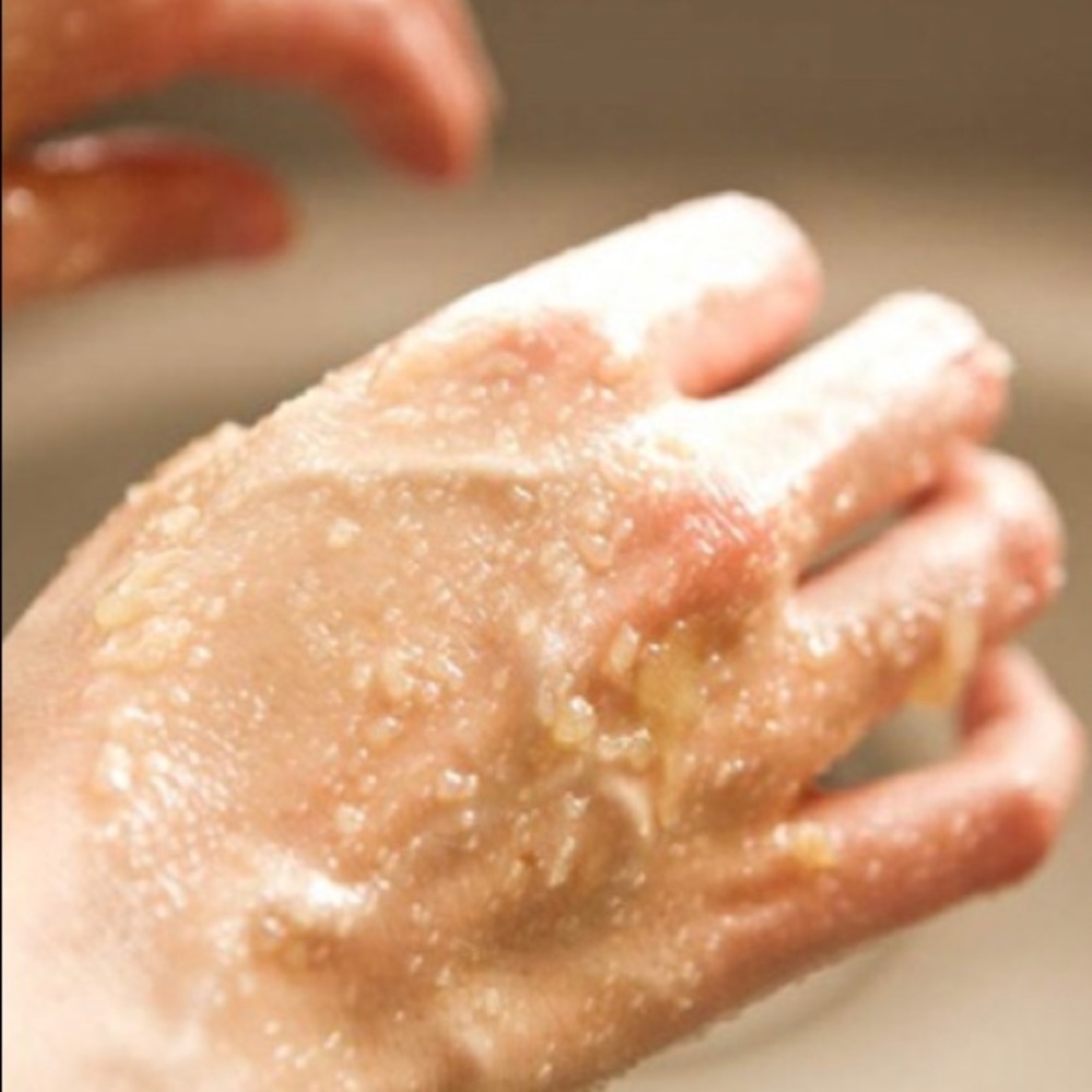 Hand and Feet Sugar Scrub, Lemon 🍋 scented. - Picture 3 of 3